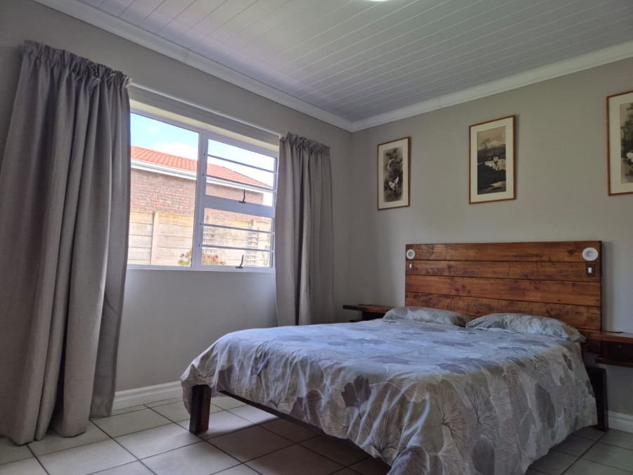 3 Bedroom Property for Sale in Stilbaai Wes Western Cape